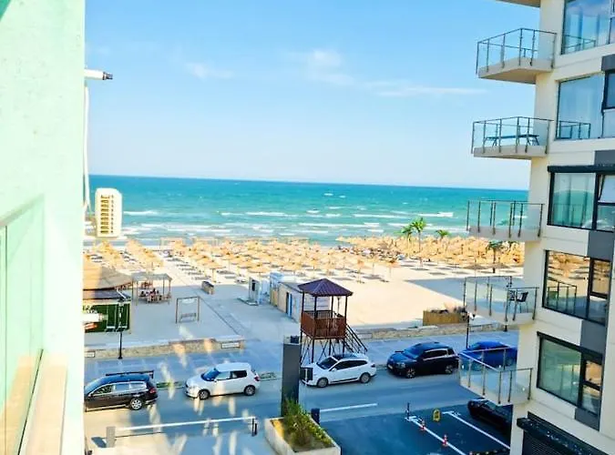 Sunshine By The Sea * Năvodari